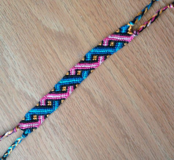 Friendship-Bracelets