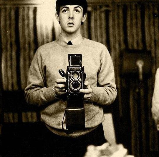 SELFIE-MCCARTNEY