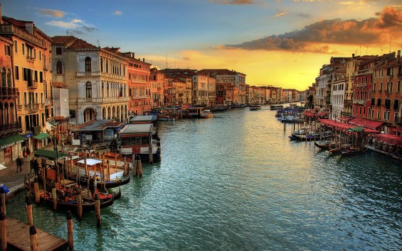 o-VENICE-ITALY-570