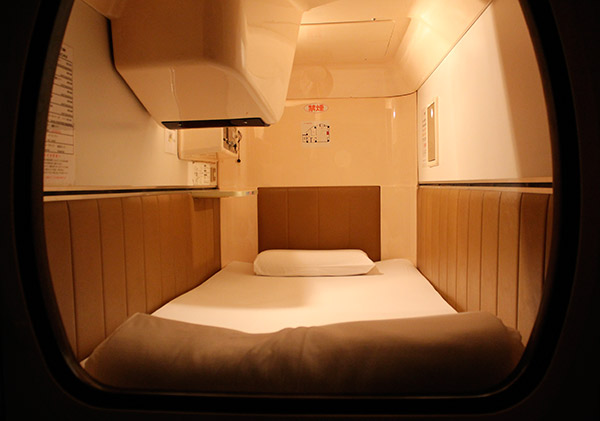 capsule-hotel-tokyo-3