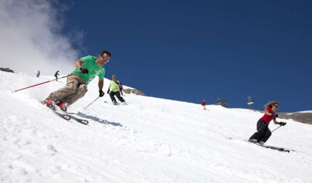 tignes-summer-ski-tristan-shu-1