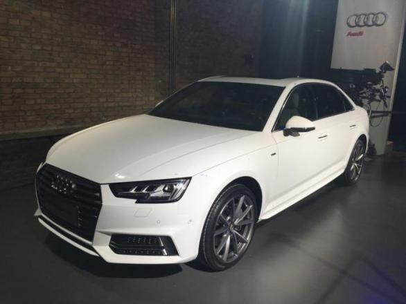 Číňan chce vždy ke každému nákupu dárek. Když si koupí Audi, musí být delší, když si koupí bundu, očekává, že dostane zdarma aspoň tričko. Je to nekompromisní trh výhodný pro zákazníky.