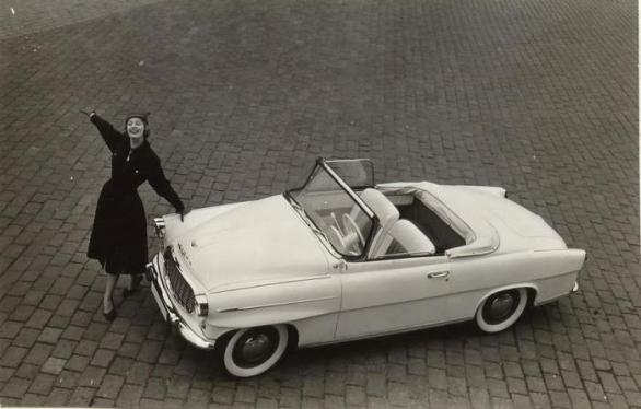 Charlotte Sheffieldová a Škoda Felicia