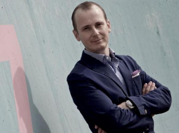 Pavel Novák se živí jako vyjednávací trenér. Jeho rady často mají cenu zlata.