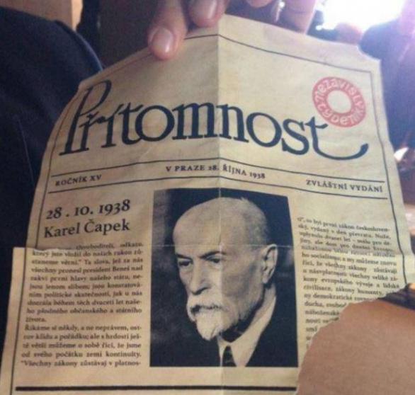 Časopis Přítomnost, ve kterém nikdy nevyšel Peroutkův článek Hitler je gentleman. Ani vlevo dole, ani nikde jinde.