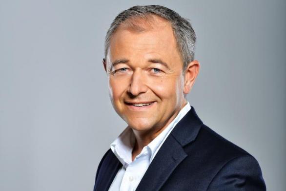 Dlouhá léta patřil Jan Mühlfeit ke špičkám evropského Microsoftu. Teď radí lidem, jak se stát úspěšnými leadry, ve své nové knize.