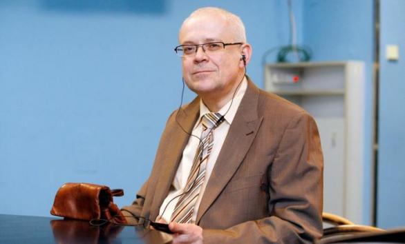 Expremiér Špidla je důchodový rekordman. S největší pravděpodoností je jedním ze dvou nejlépe placených seniorů v Česku, dost možná tím nejlépe placeným.