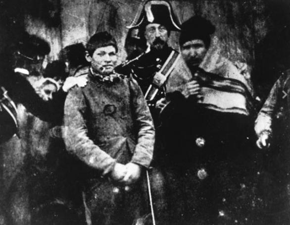 Za tento první fotoreportážní počin může ve skutečnosti zločin
