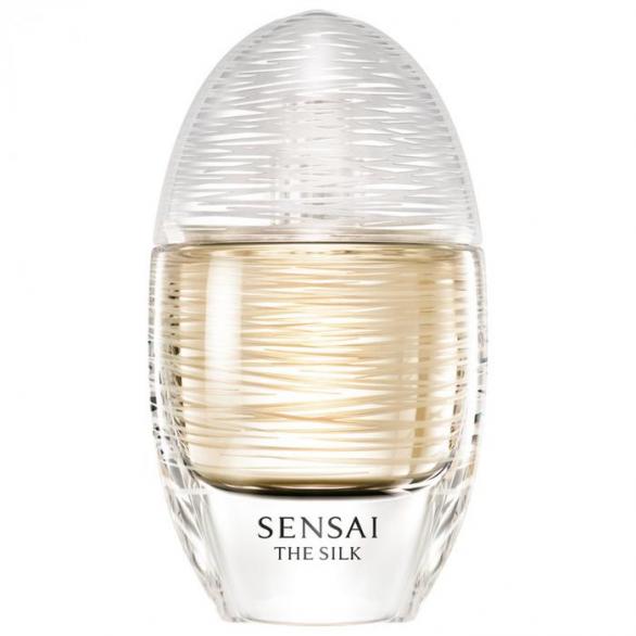 50 ml seženete v parfumériích Douglas za 2 839 Kč.