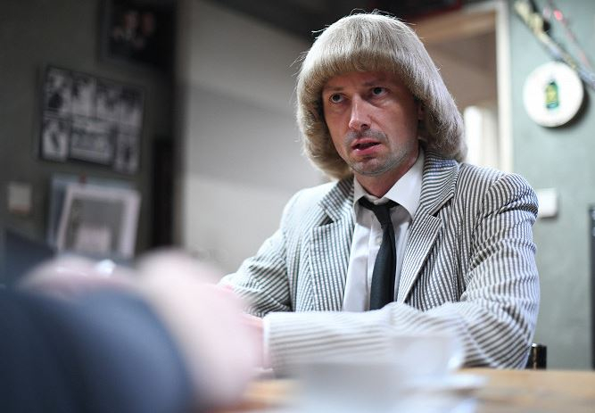 Jaroslav Plesl ve Zkáze Dejvického divadla.