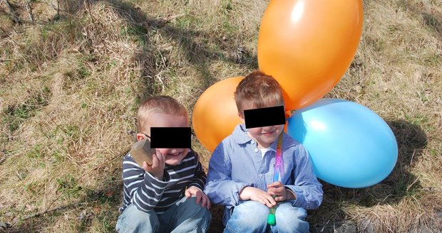 Fotky utírání zadku tety sem dávat nebudeme