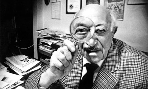 Wiesenthal poctivě dokumentoval nacistické zločiny a odhaloval jejich pachatele.
