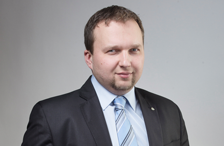 Ministr zemědělství. Bojovník za dětskou nevinnost. Bojovník proti erekci. Okrajově též ministr zemědělství