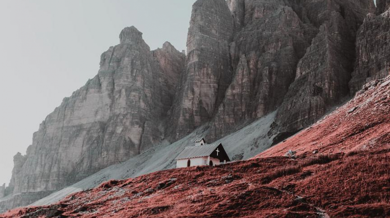 Jak vidí svět barvoslepí lidé? Tím se zabývá jistý italský fotograf.