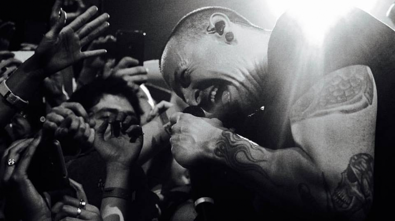 Frontman „linkinů“ Chester Bennington se svými fanoušky