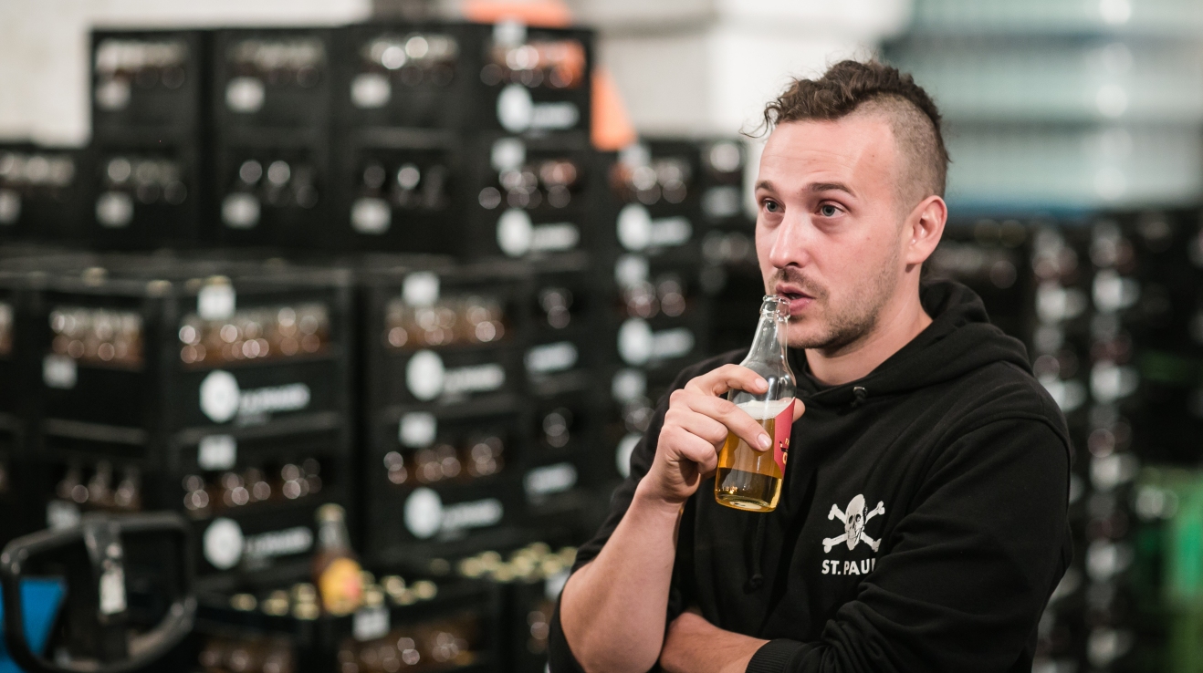 Ondra cumlající hotový jablečný cider