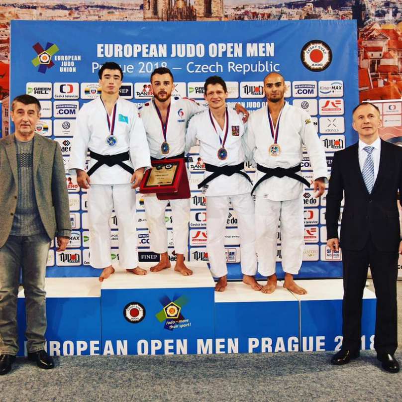 Podpořit nějakou sportovní událost. To je základ úspěchu