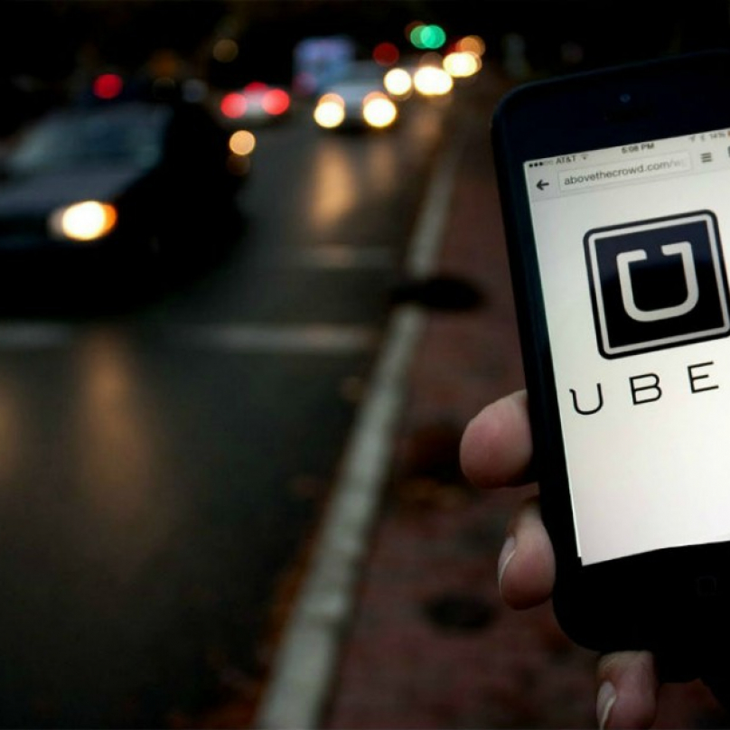 Stejně tak se nesluší před nimi zmiňovat Uber