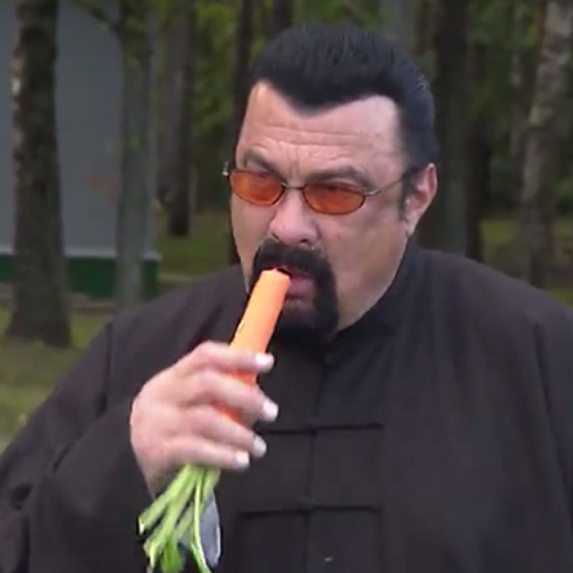 Ve světe bez sexu je porno, když Saegal žere mrkev