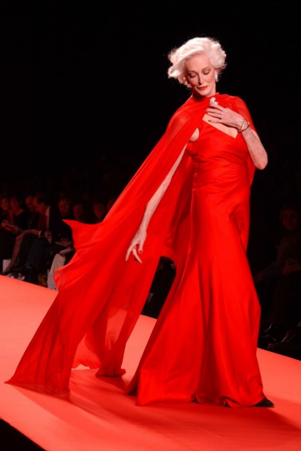 12. Carmen Dell’Orefice (84)