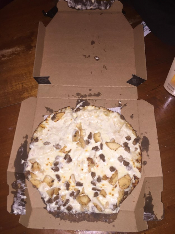 9. Když vám dovezou pizzu na kaši