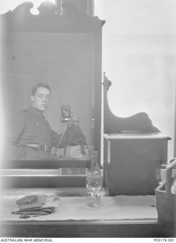 7. Voják Thomas Charles Richmond Baker v roce 1917