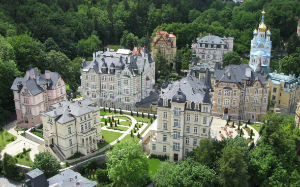 3. Karlovy Vary – 267 300 hostů